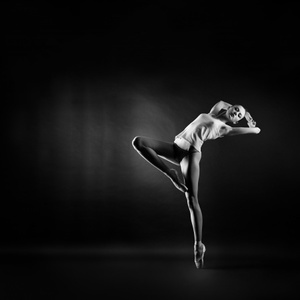 dancer_gymnast_pose_stretch_BW